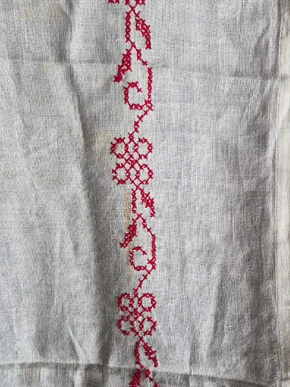 Vintage White Linen Tablecloth with Red Floral Embroidery 12 Matching Napkins